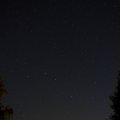 Созвездие Малая и Большая  Медведица. Фотоаппарат Canon 1100D, 18мм, ISO - 1600, выдержка 25 сек. Диафрагма 5.6