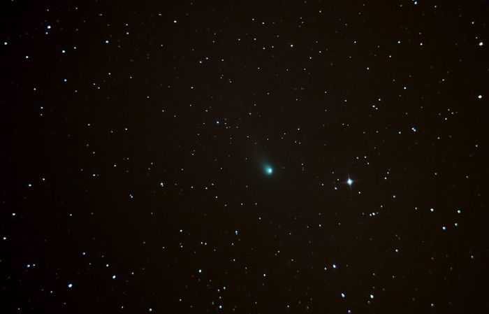 Комета C/2014 S2 "Pan-STARRS" в  созвездии  Малая  Медведица