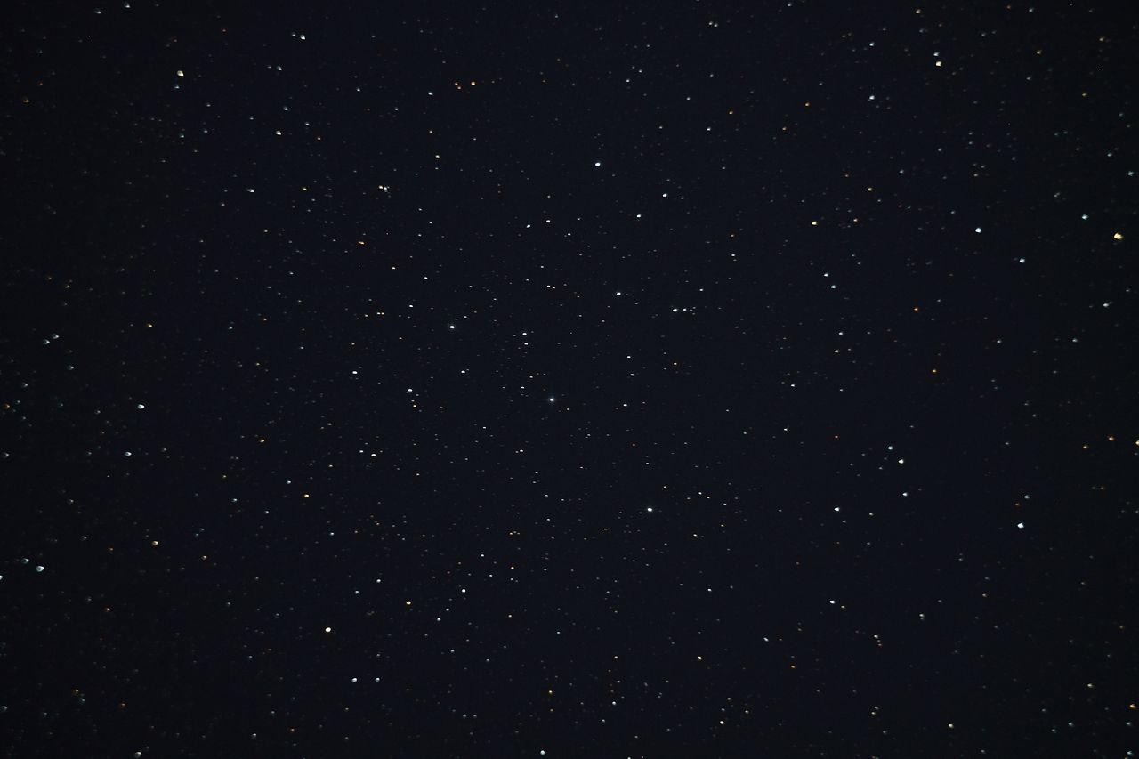 Рассеянное  скопление  М39  в  созвездии  Лебедь