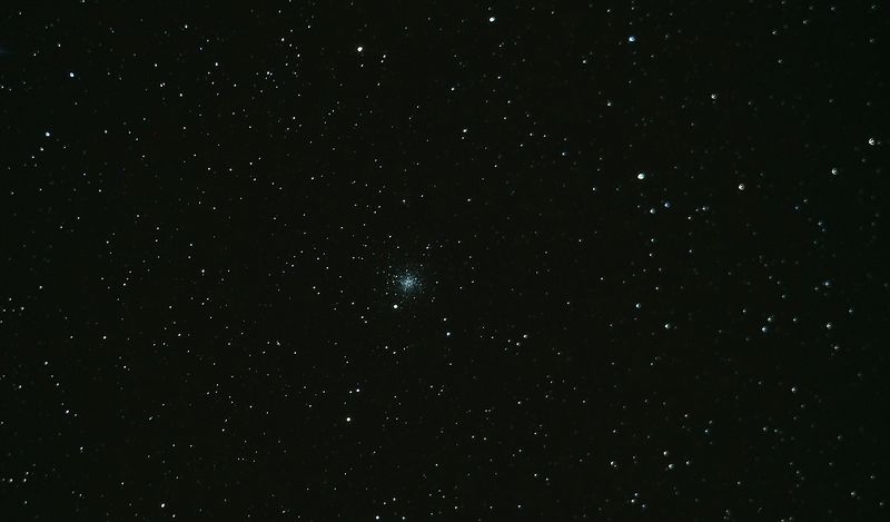 Шаровое  скопление  NGC 6934  в  созвездии  Дельфин