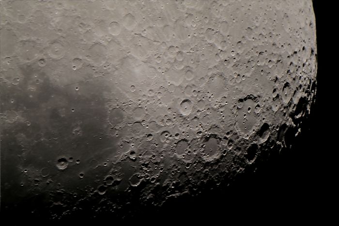 Луна 11 сентября 2016 года. Вид  на  кратеры Тихо  и  Клавий