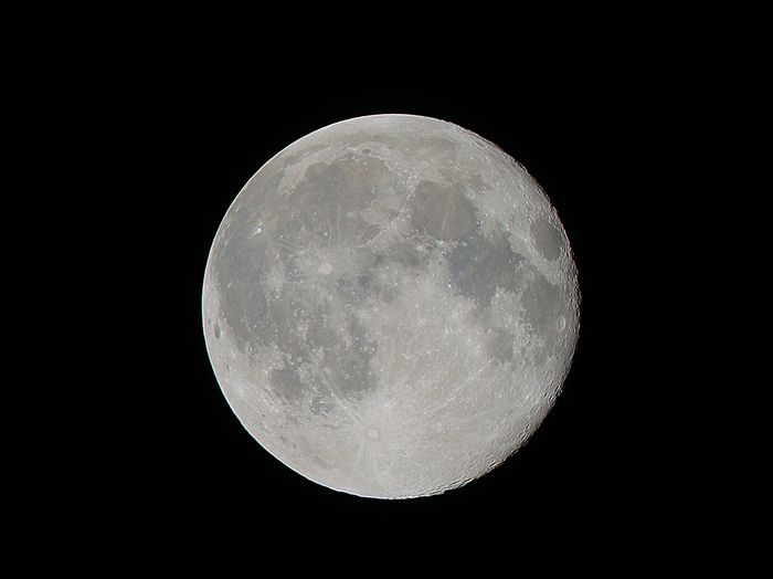 Луна 24  марта  2016  года.