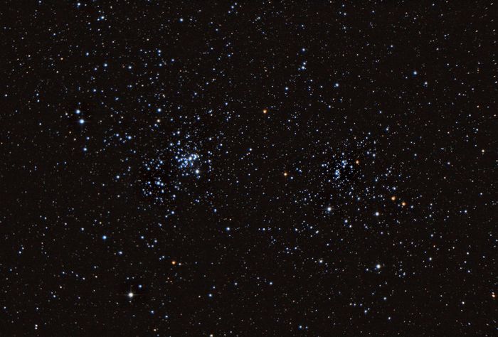 Рассеянное звездное скопление NGC 869/884 "Х-H Персея" в созвездии  Персей. 