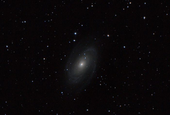 Спиральная галактика М81 "Бодэ". 23.04.2017. Малявки.  