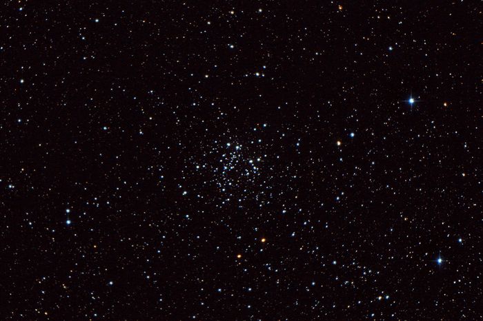 Рассеянное звездное скопление NGC 663 в созвездии Кассиопея. Ратомка. 12 января 2018 года