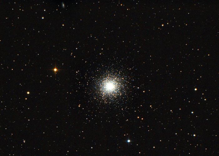 Шаровое звездное скопление Мессье 13 в созвездии Геркулес.