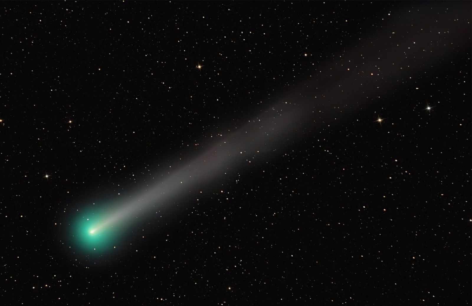 Комета С/2021 А1 "Leonard". Фото Сергей Попов.