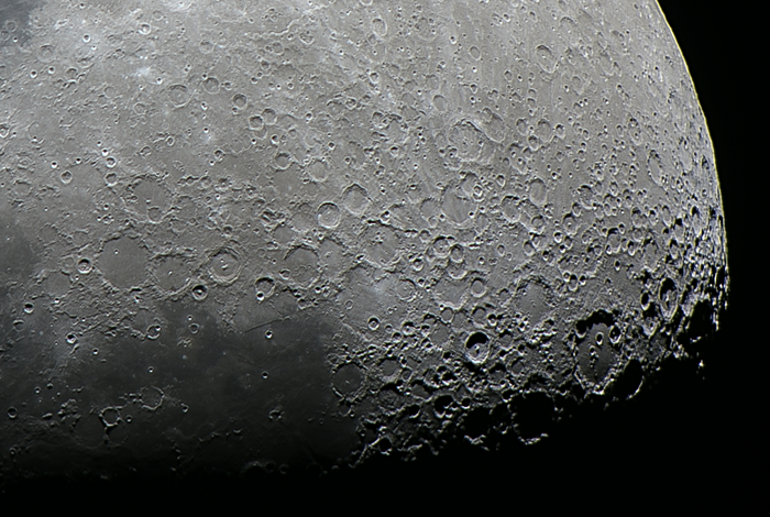 Луна 10 апреля 2022 года. Море Облаков, район кратеров Тихо и Клавий