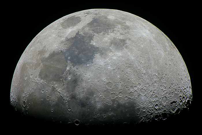Луна 10 апреля 2022 года. 