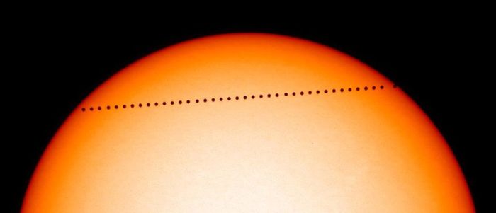 Транзит  Меркурия  по  диску  Солнца