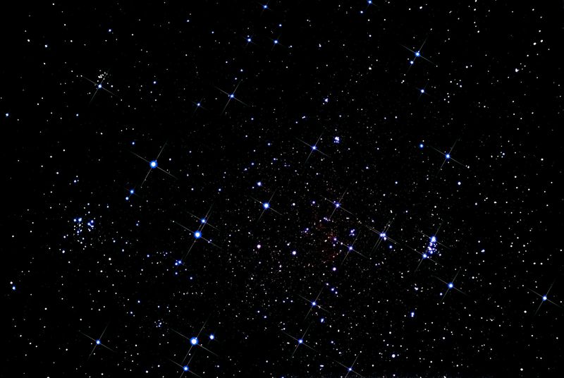 NGC 654 - рассеянное  скопление  в  созвездии  Кассиопея
