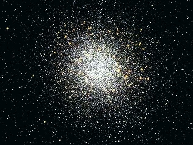 Мессье  22 - шаровое  звездное  скопление  в  созвездии  Стрелец