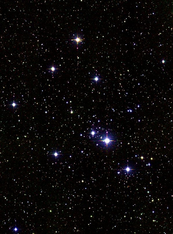 Мессье  41 - рассеянное  звездное  скопление  в  созвездии  Большой  Пес