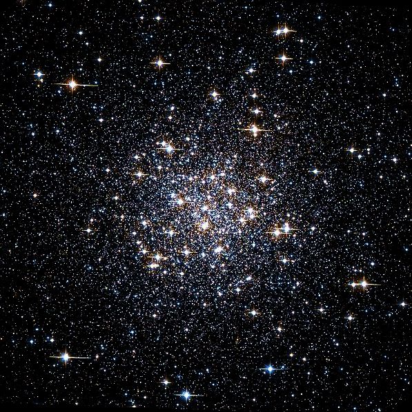 Мессье  55 - шаровое  звездное  скопление  в  созвездии  Стрелец