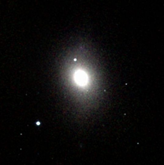 Мессье  85 - эллиптическая  галактика  в  созвездии Волосы  Вероники