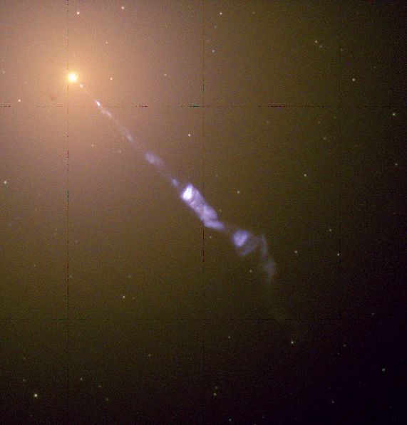 Мессье  87 - эллиптическая  галактика   в   созвездии   Дева