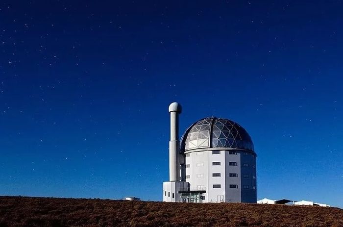Большой Южно-африканский телескоп (SALT) 